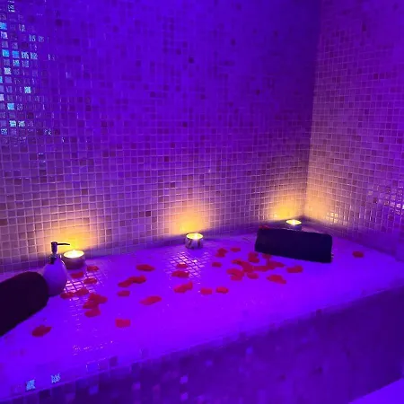 Cocon Detente Pour 2 Avec Hammam Et Jacuzzi Prive * Le Barcares