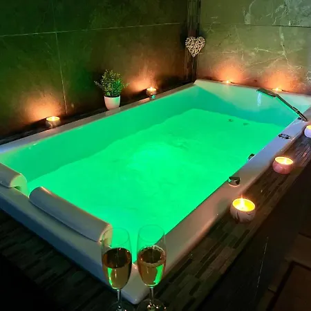 Apartment Cocon Detente Pour 2 Avec Hammam Et Jacuzzi Prive *